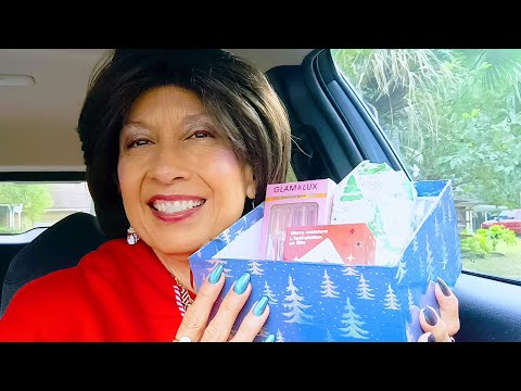 ASMR 🎀🎄 Christmas Mail 🎁 UNBOXING from @AlyssaJordanASMR 