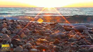 Красивый Восход Солнца Над Морем. Утренние Волны. Красота Природы