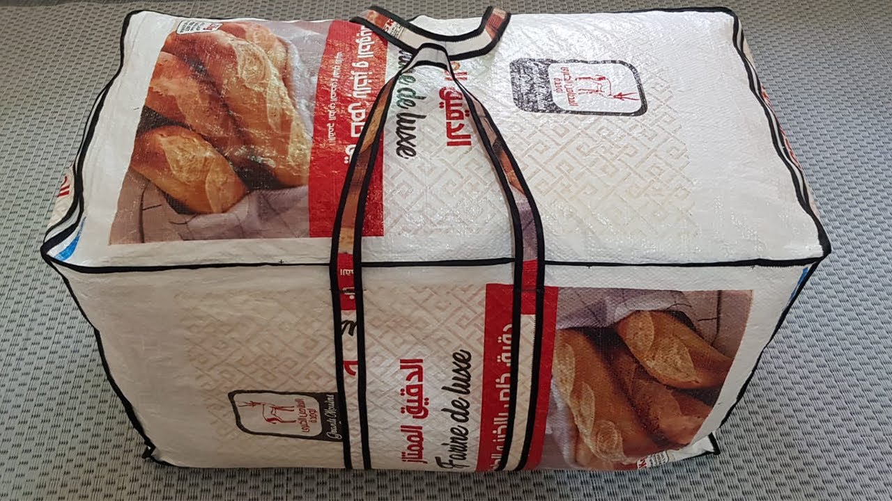 مشاريع بالمجان من أكياس ترمى الى حقائب تباع