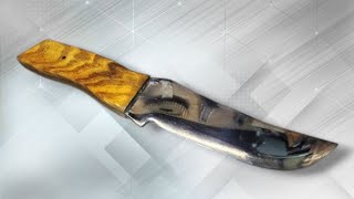 How a rusty steel blade on the beach became an amazing knife in the wild