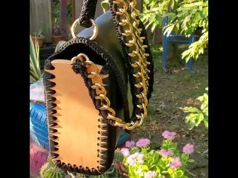 ტყავი ხის გვერდებით