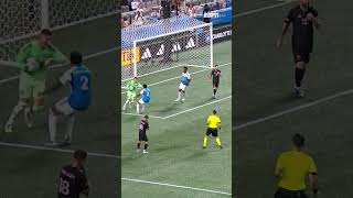 Mislukte panenka iš Lionel Messi! 😳