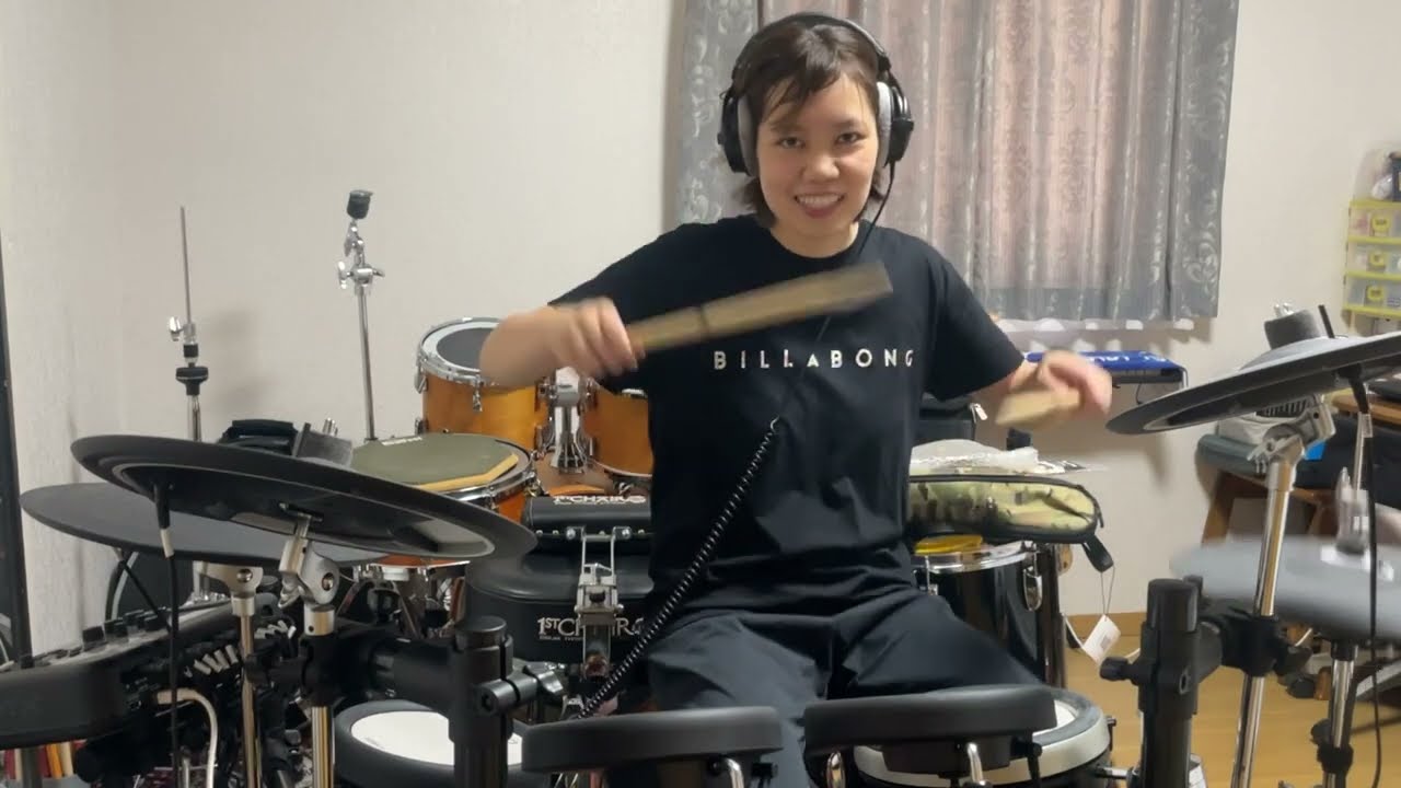 ヤマハDTXでドラムンベース練習中 - YouTube