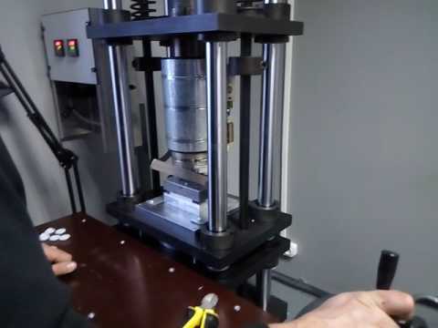 литье шестеренок из полиацеталя на ВЛМ