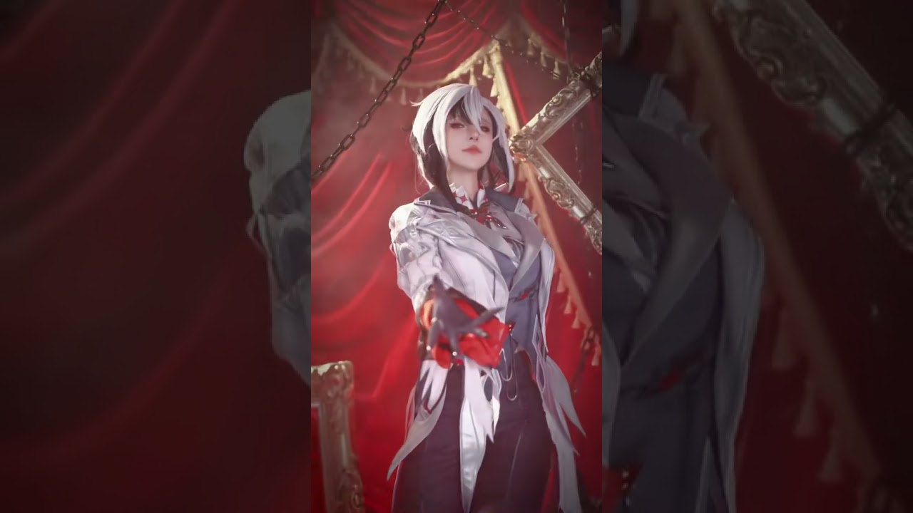 Beautiful Chinese Cosplayer Outfit Transition 295 