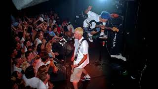 Famous 1997 12 05 Blink 182 Live @ KROQ Almost Acoustic Christmas 1997 Universal Amphitheatre Los Angeles Profile