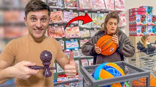 RADU ma ENERVEAZA  cu KENDAMA in MAGAZIN ! 🫨