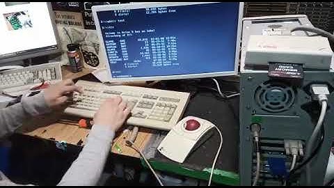 The Atari Portfolio card reader is working as drive D: in DOS