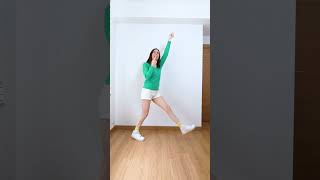 Red Velvet Ice Cream Cake Dance Cover