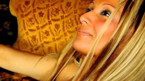 Vanessa-Pour toi [NOUVEAUTE ZOUK 2011].flv