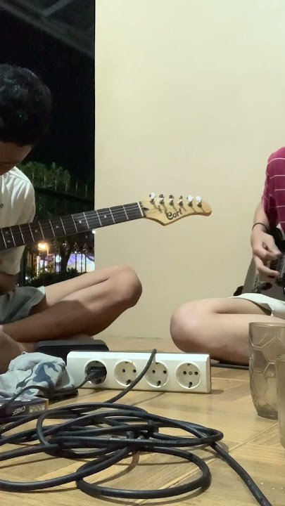 Dongker-Tuhan di Reruntuh Kota