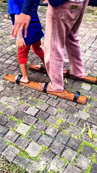 traditional clog game