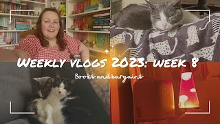Weekly Vlog | Feeling low, reading magazines rather than books and you asked for it, cat footage!