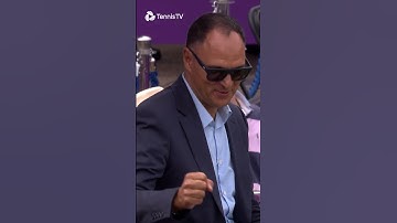 Line Judge Gets The Carlos Alcaraz Seal Of Approval! 😂