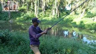 Mancing ikan di sini bikin nggak fokus bos !! Mancing ambyar