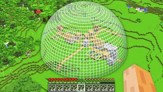 I build this ROUND VILLAGE GLASS DOME for Defense my Villagers Houses in Minecraft !!!