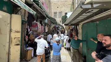 Jerusalem in difficult days. Walk from the Western Wall to the Damascus Gate. This is our city