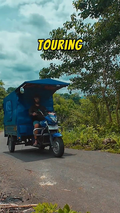 Bule Touring Indonesia pakai Viar Karya Tiga Roda #motorindonesia