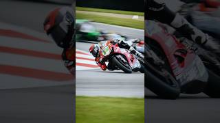 Darryn Binder wins again at Mid-Ohio on his Ducati Panigale V2 #motorcycle
Darryn Binder wins again at Mid-Ohio on his Ducati Panigale V2 #motorcycle Darryn Binder wins again at Mid-Ohio on his Ducati Panigale V2 #motorcycle