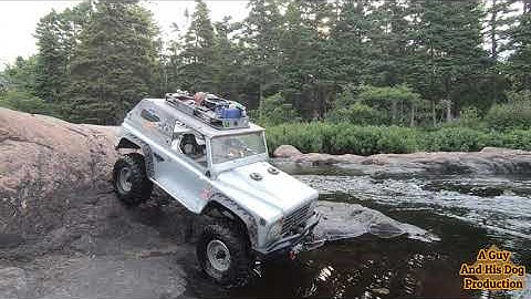 Axial Racing Scx10 Dingo .. The Veteran .. Rock Crawling with a View .. 4X4 .. River Adventure