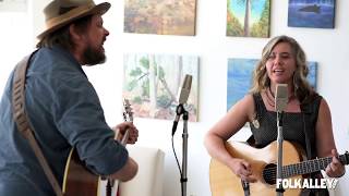 Folk Alley Sessions: The Small Glories - "Secondhand" chords