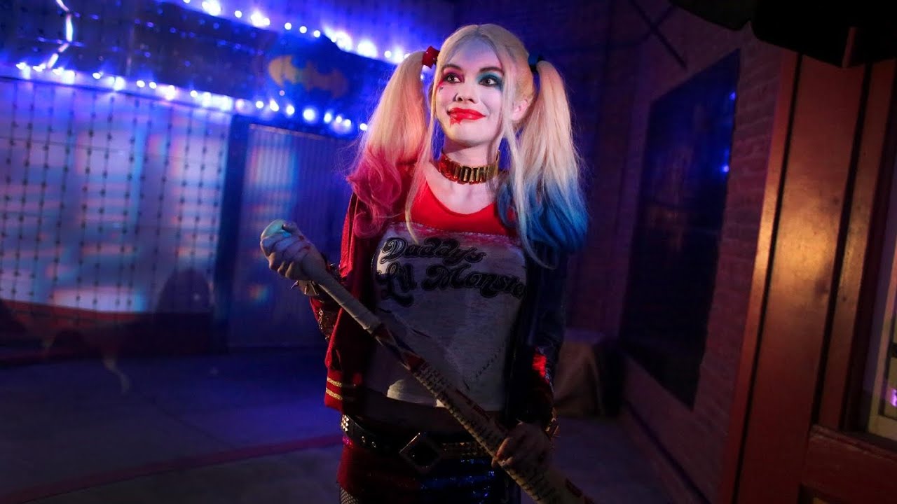 HARLEY QUINN MEET AND GREET, SIX FLAGS