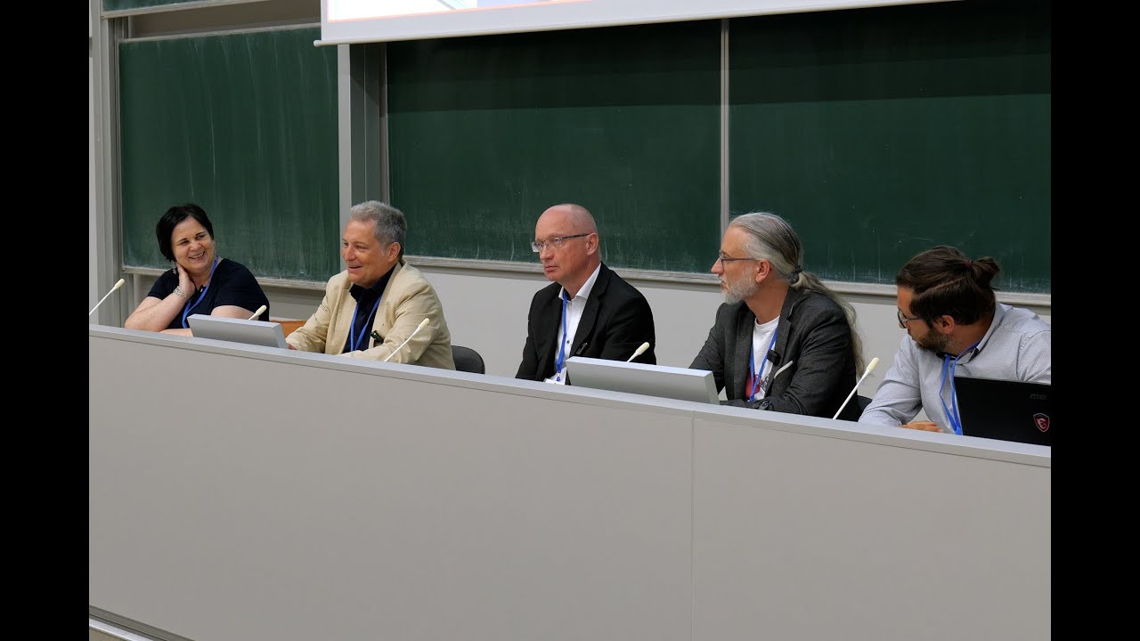 Tech innovation & industrial partnerships | Panel discussion