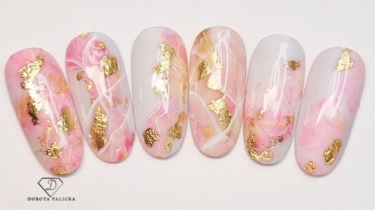 Создание мраморного нейл-арта с помощью спонжа — быстрая альтернатива традиционным техникам имита...