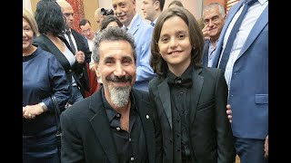 Kid sings System of a Down's 'Lonely Day' for Serj Tankian in Armenia (2019)