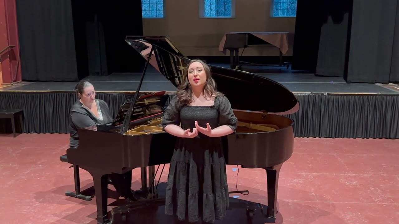 Deh vieni non tardar, performed by soprano Lauren D'Ottavio