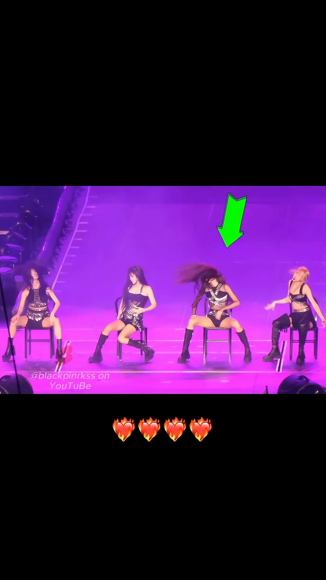 Lisa is the one with the strongest head turn!! ?✨ #blackpink #jisoo #jennie #rosé #lisa