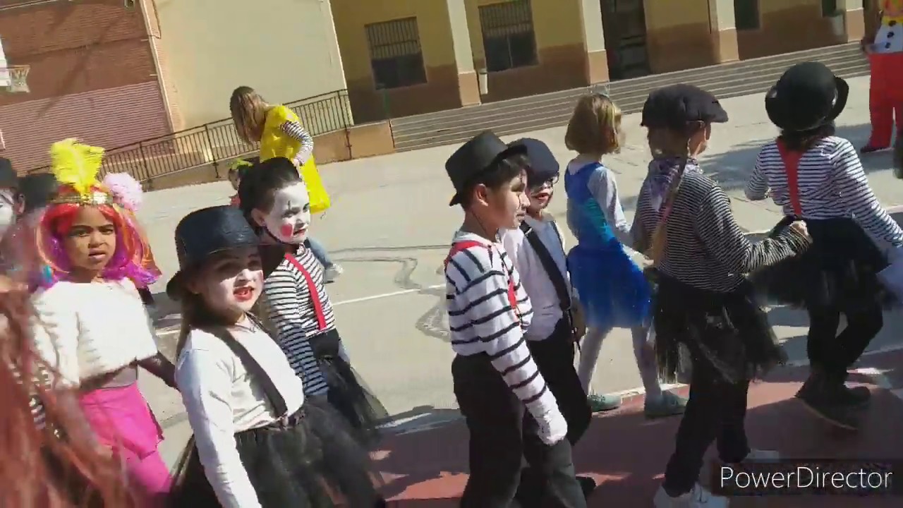 A day at the school carnival/matching parade/face painting - YouTube