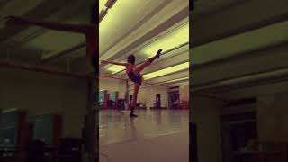 [ballet] fondue and rond de jambe a terre/warm up/バレエ/自習　#shorts