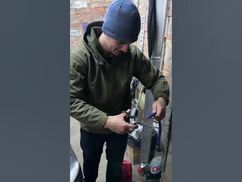 Новые стойки на приору - YouTube