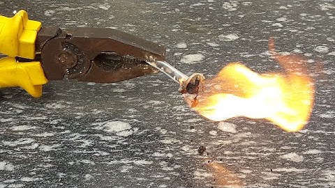 How to Make a fuse With Matches