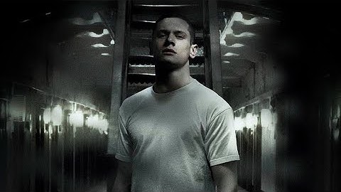 Film résumé / Un adolescent entre en prison pour voir son père qui est condamné a perpétuité