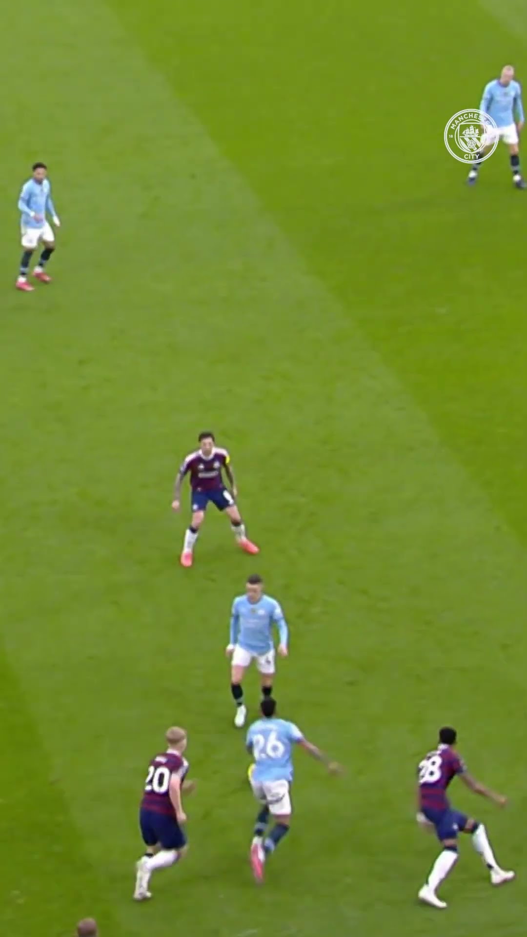 Savinho got them SKILLS ??? #skills #mancity #shorts #football #brasil #shortsfeed #shortsvideo