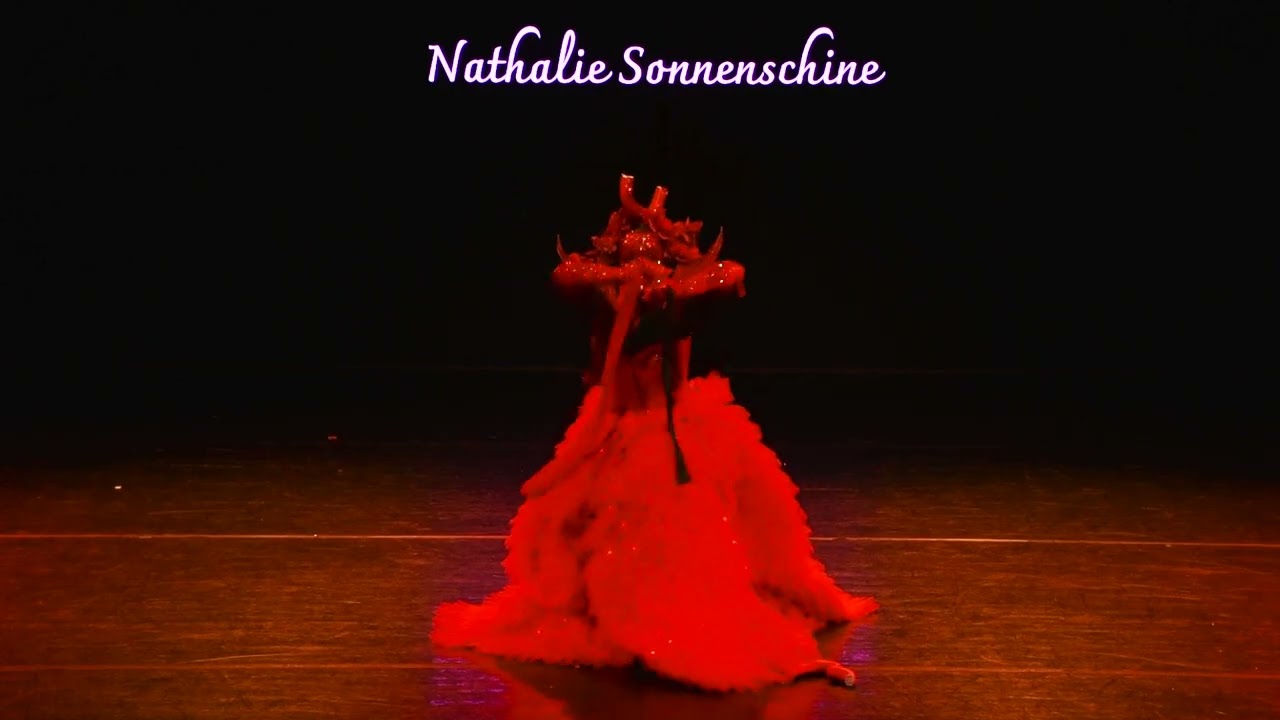 DARK EMAPTH - burlesque act - winner of That’s Amore Bulresque Festival in Rome 2026