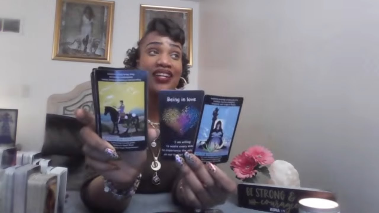 ALL I WANNA KNO IS WHO'S KISSIN WHO 1ST👀CUZ YALL VIBIN LIKE A MF😍🔥 ATTRACTION IS MUTUAL🫶🏾 #timeless 