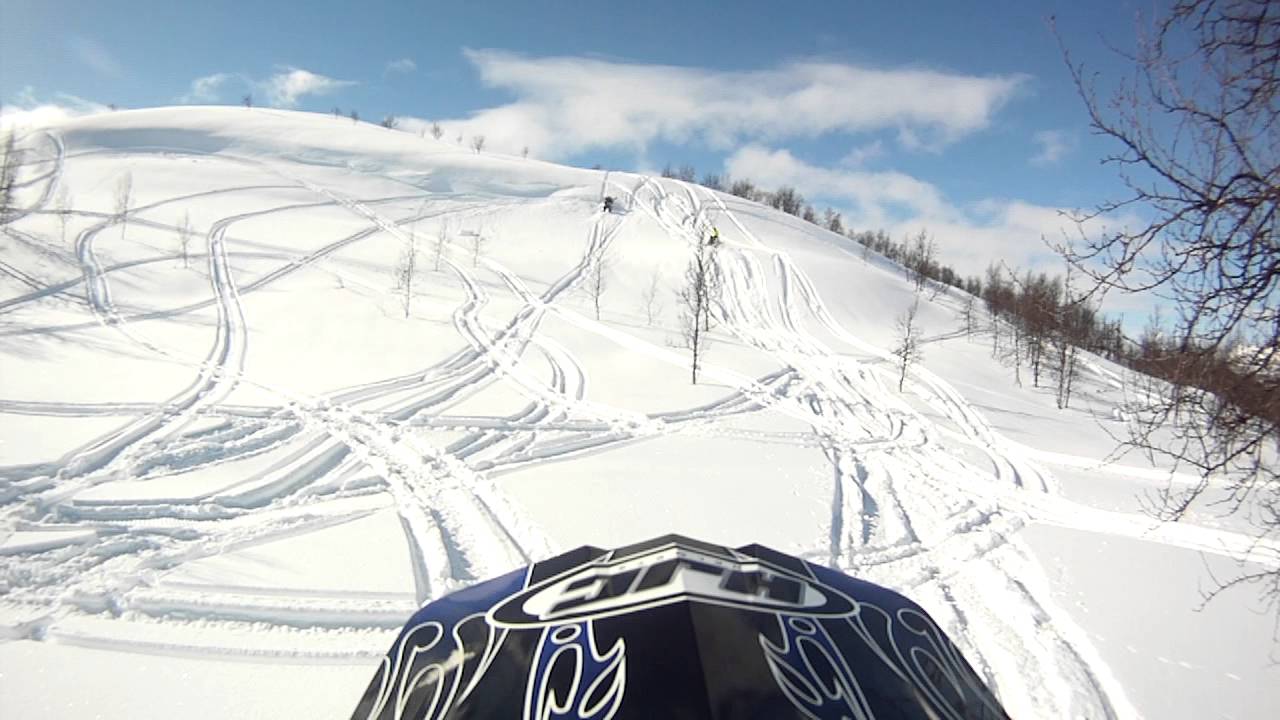 ARCTIC CAT M5 TRY TO HILLCLIMB FULL THROTTLE ALWAYS