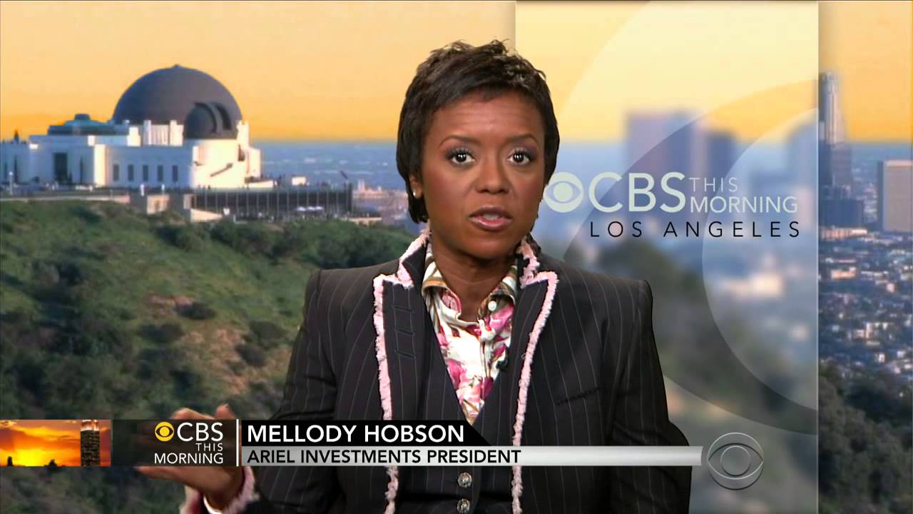 Gas prices plunge to lowest level in five years - YouTube