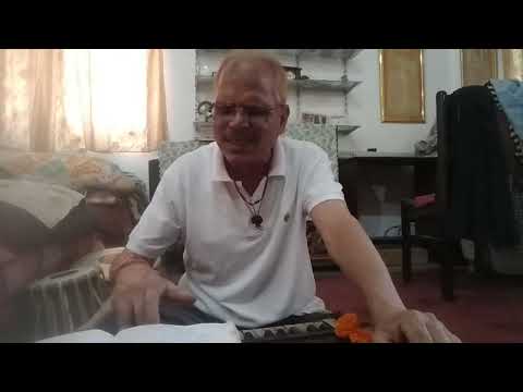 बहुत ही सुंदर,, गीत, मोहम्मद रफी साहब का, सुनना एक बार जरूर,, कोशिश रहती है, हमारी,,, गाने की,,, आ,,