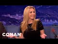 Lisa Kudrow Shares Her Las Vegas Blackjack Tips | CONAN on TBS