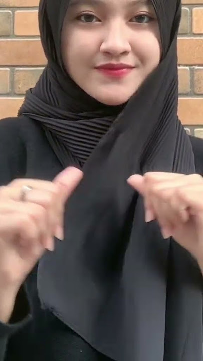 gadis hijab manis cantik #short#tiktok viral#gadis hijab#tiktok#video#goyang#joget tiktok