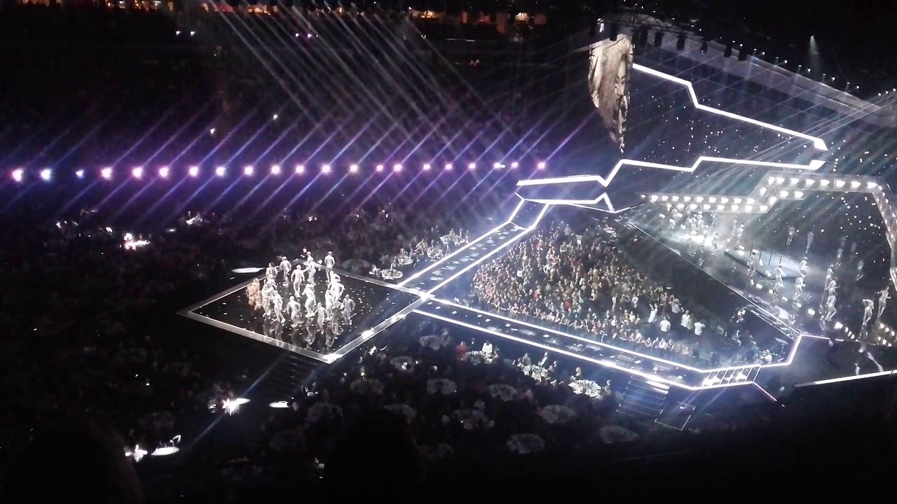 Little Mix Shout Out To My Ex Brit Awards 17 Youtube Little Mix Shout Out To My Ex Brit Awards 17 Youtube