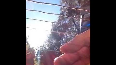 Guitar string oscillation