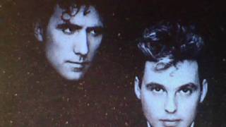 Omd - Pandoras Box (with lyrics)