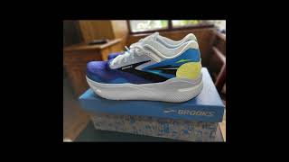 Unboxing Awesomeness: The Brooks Ghost Max Running Shoe, Damon Brown edition