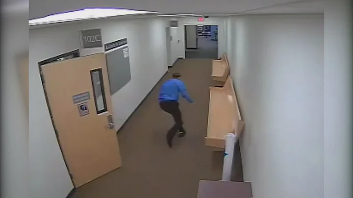 VIDEO | Oregon murder suspect escapes courthouse in wild surveillance video