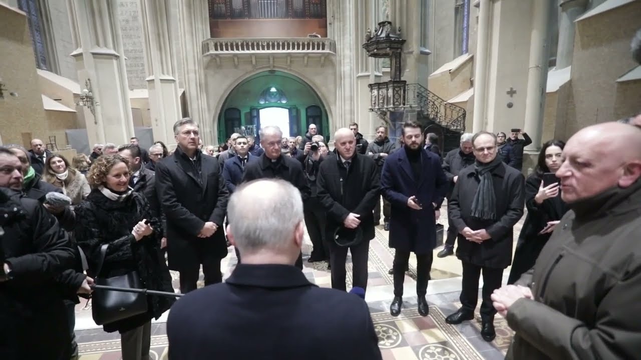 Obilazak unutarnjeg dijela obnovljene Zagrebačke katedrale